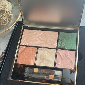 Lancôme x Louvre Richelieu Wing Palette